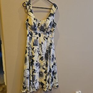 connected apparel White and Gray Floral Scoop-Neck Midi Dress